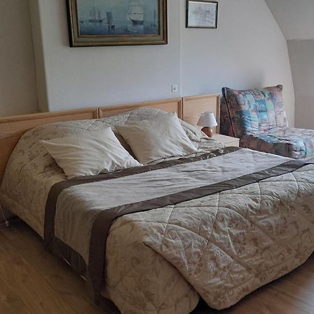 Saint-Martin-Valmeroux Chambre D'Hote Dans Le Cantal Vallee De La Maronne المظهر الخارجي الصورة